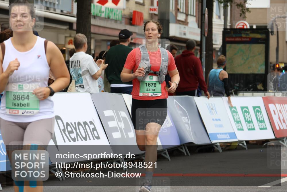 21.09.2025 - PSD Bank Halbmarathon Strokosch-Dieckow http://msf.ph/oto/8948521 21.09.2025 12:42:11 Ziel 1676, 3864 meine-sportfotos.de