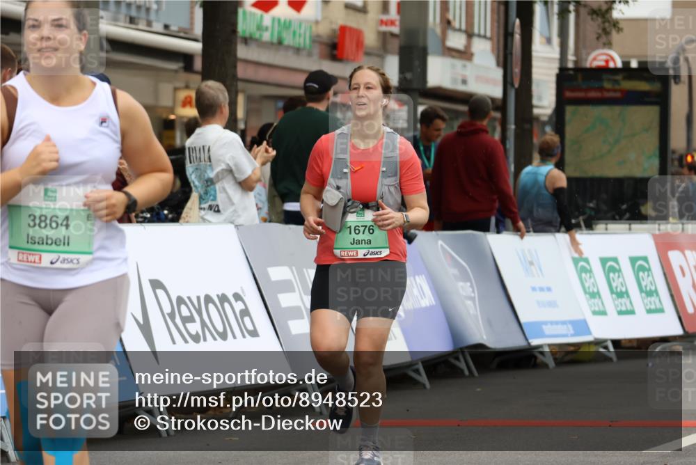 21.09.2025 - PSD Bank Halbmarathon Strokosch-Dieckow http://msf.ph/oto/8948523 21.09.2025 12:42:11 Ziel 1676, 3864 meine-sportfotos.de