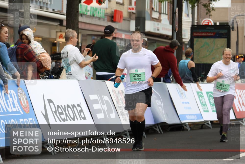 21.09.2025 - PSD Bank Halbmarathon Strokosch-Dieckow http://msf.ph/oto/8948526 21.09.2025 12:42:19 Ziel 1676, 3241, 3381, 3495, 3702 meine-sportfotos.de