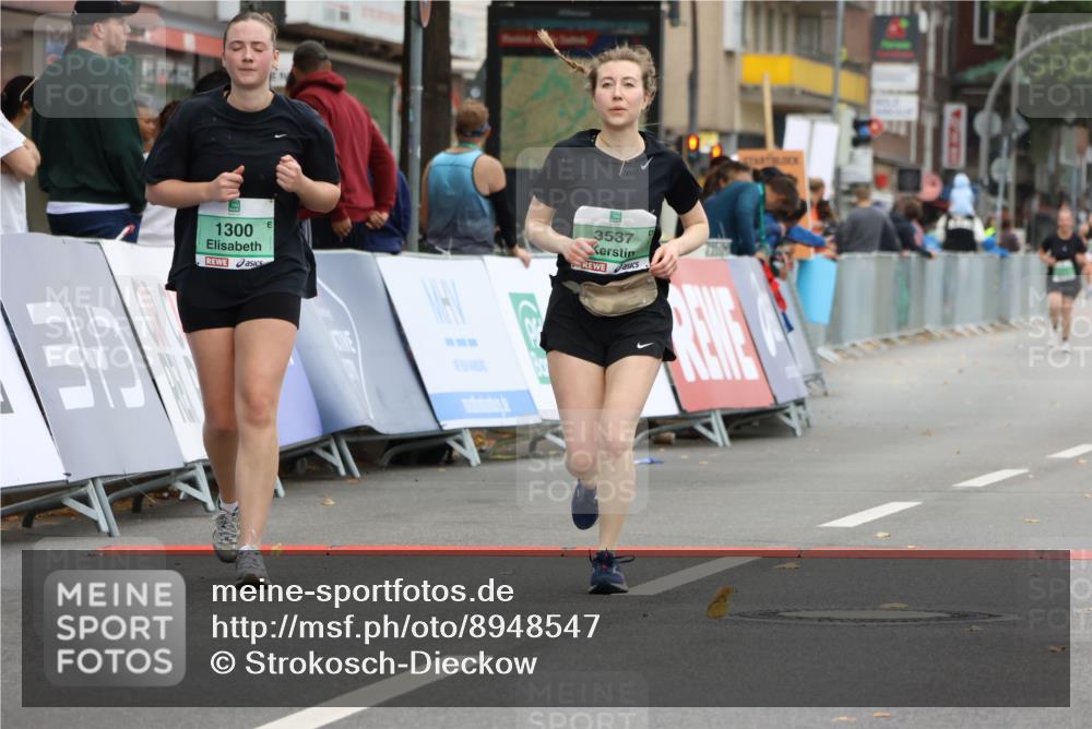 21.09.2025 - PSD Bank Halbmarathon Strokosch-Dieckow http://msf.ph/oto/8948547 21.09.2025 12:42:29 Ziel 1300, 3241, 3381, 3495, 3537, 3702 meine-sportfotos.de