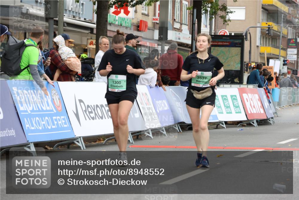 21.09.2025 - PSD Bank Halbmarathon Strokosch-Dieckow http://msf.ph/oto/8948552 21.09.2025 12:42:31 Ziel 1300, 3241, 3381, 3495, 3537 meine-sportfotos.de
