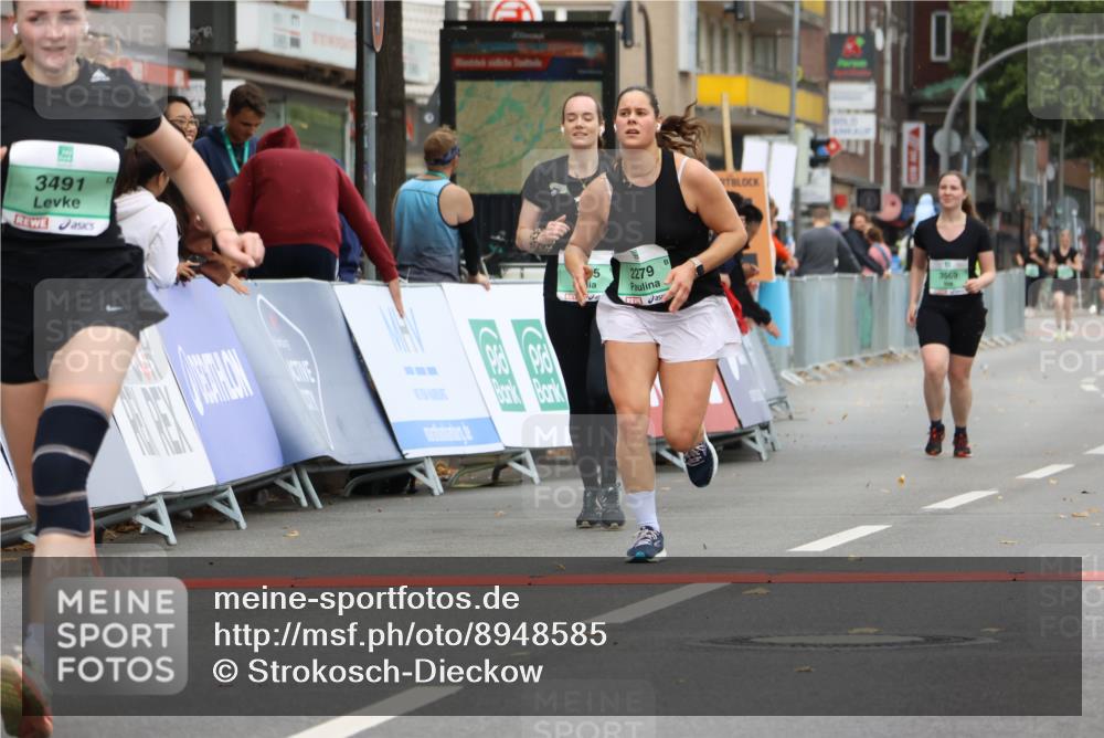 21.09.2025 - PSD Bank Halbmarathon Strokosch-Dieckow http://msf.ph/oto/8948585 21.09.2025 12:43:08 Ziel 1155, 2279, 3491 meine-sportfotos.de