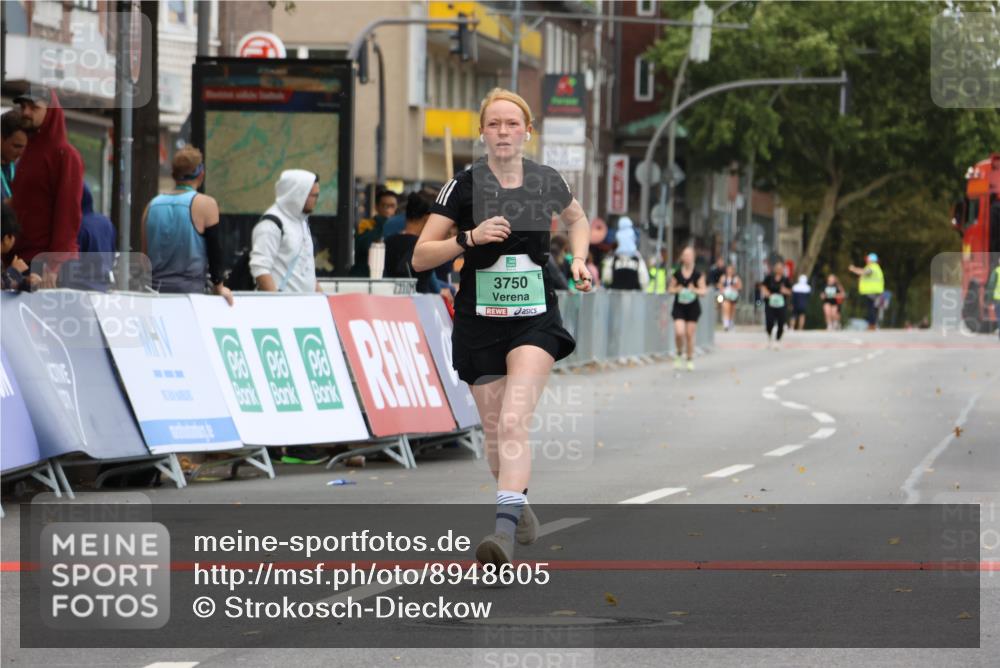 21.09.2025 - PSD Bank Halbmarathon Strokosch-Dieckow http://msf.ph/oto/8948605 21.09.2025 12:43:19 Ziel 1155, 2279, 3569, 3750 meine-sportfotos.de