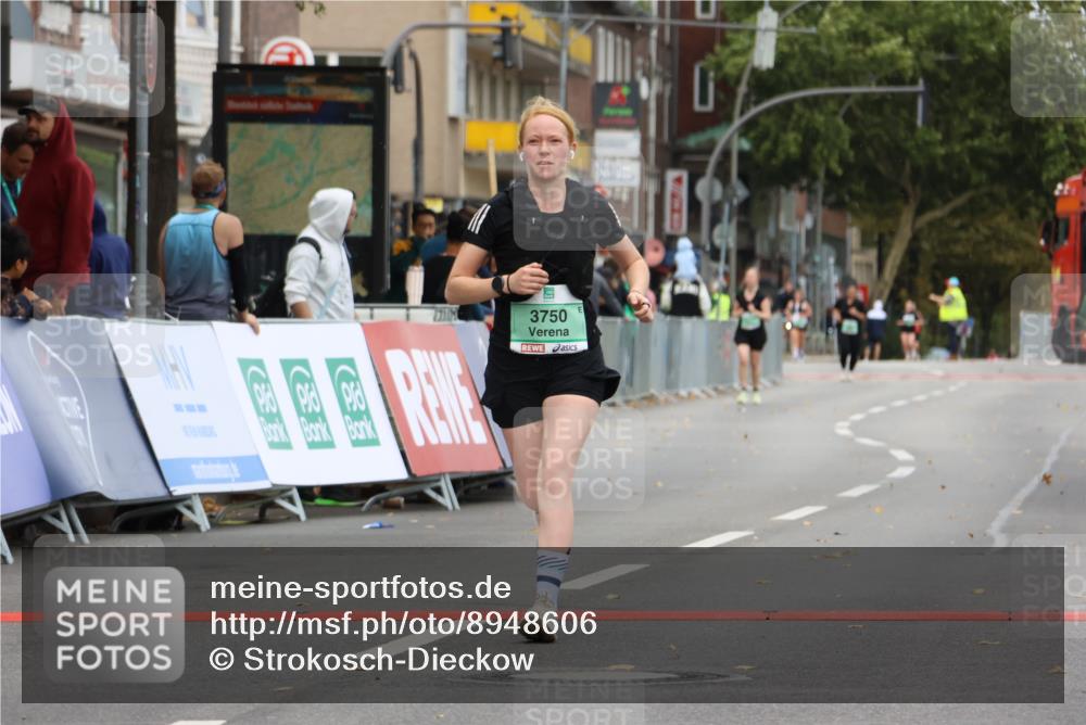 21.09.2025 - PSD Bank Halbmarathon Strokosch-Dieckow http://msf.ph/oto/8948606 21.09.2025 12:43:19 Ziel 1155, 2279, 3569, 3750 meine-sportfotos.de