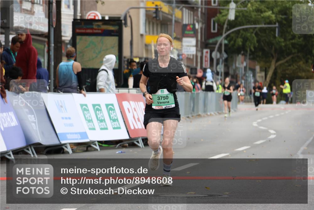 21.09.2025 - PSD Bank Halbmarathon Strokosch-Dieckow http://msf.ph/oto/8948608 21.09.2025 12:43:19 Ziel 1155, 2279, 3569, 3750 meine-sportfotos.de