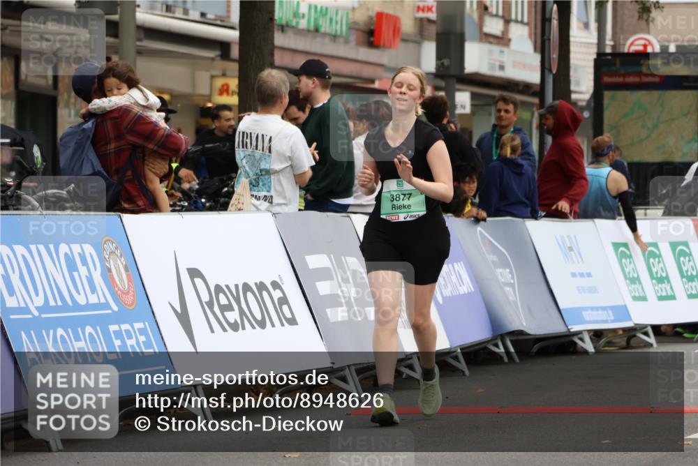21.09.2025 - PSD Bank Halbmarathon Strokosch-Dieckow http://msf.ph/oto/8948626 21.09.2025 12:43:48 Ziel 3584, 3877 meine-sportfotos.de