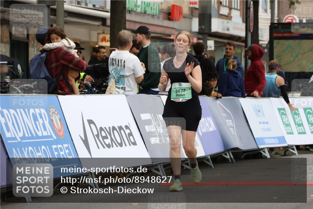 21.09.2025 - PSD Bank Halbmarathon Strokosch-Dieckow http://msf.ph/oto/8948627 21.09.2025 12:43:48 Ziel 3584, 3877 meine-sportfotos.de