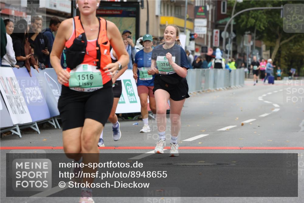21.09.2025 - PSD Bank Halbmarathon Strokosch-Dieckow http://msf.ph/oto/8948655 21.09.2025 12:44:17 Ziel 1516, 3712, 3714, 3744, 3850 meine-sportfotos.de
