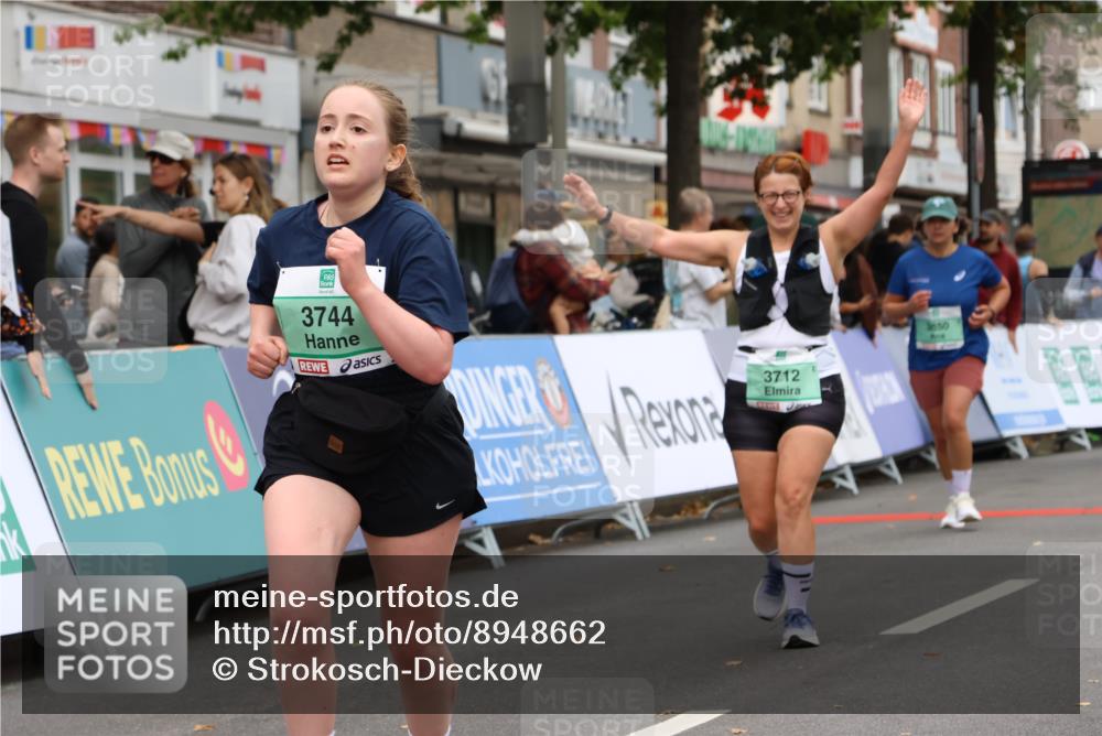 21.09.2025 - PSD Bank Halbmarathon Strokosch-Dieckow http://msf.ph/oto/8948662 21.09.2025 12:44:21 Ziel 1516, 3712, 3714, 3744, 3850 meine-sportfotos.de