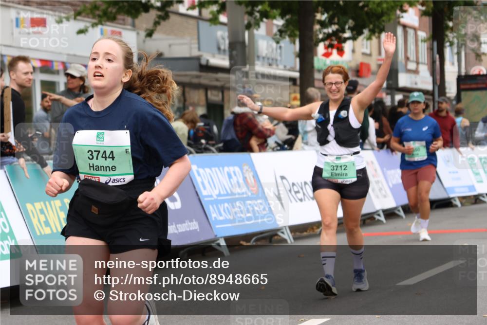 21.09.2025 - PSD Bank Halbmarathon Strokosch-Dieckow http://msf.ph/oto/8948665 21.09.2025 12:44:21 Ziel 1516, 3712, 3714, 3744, 3850 meine-sportfotos.de