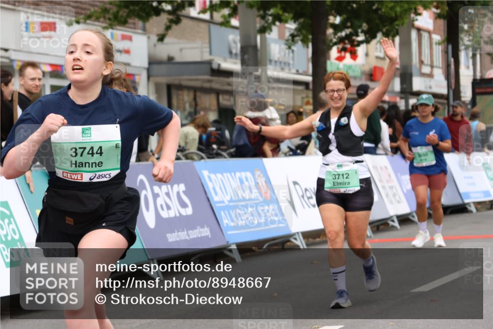 21.09.2025 - PSD Bank Halbmarathon Strokosch-Dieckow http://msf.ph/oto/8948667 21.09.2025 12:44:21 Ziel 1516, 3712, 3714, 3744, 3850 meine-sportfotos.de