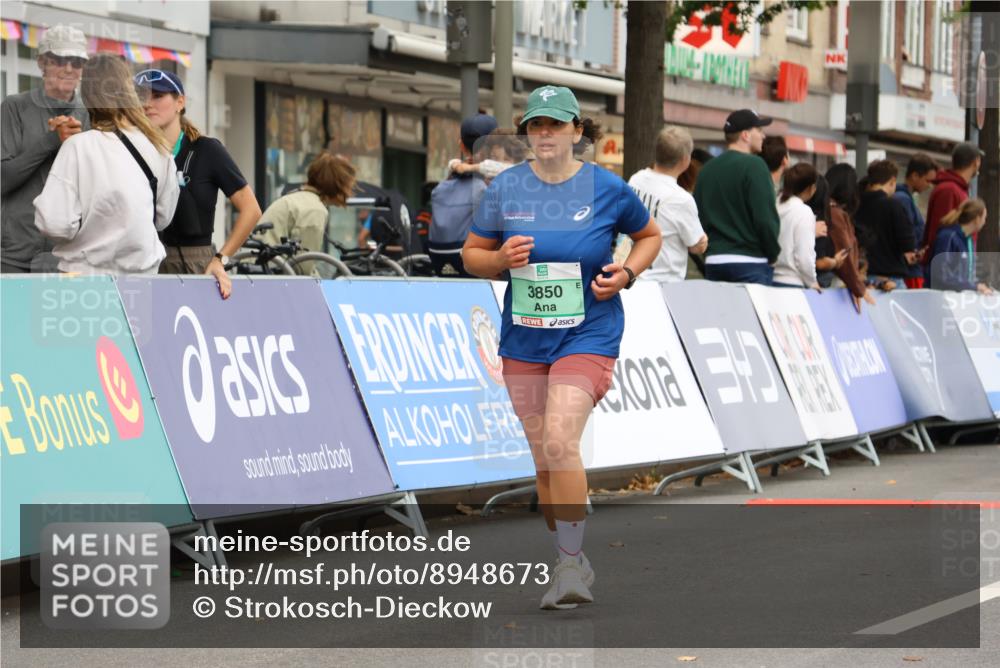 21.09.2025 - PSD Bank Halbmarathon Strokosch-Dieckow http://msf.ph/oto/8948673 21.09.2025 12:44:24 Ziel 1516, 3712, 3744, 3850 meine-sportfotos.de