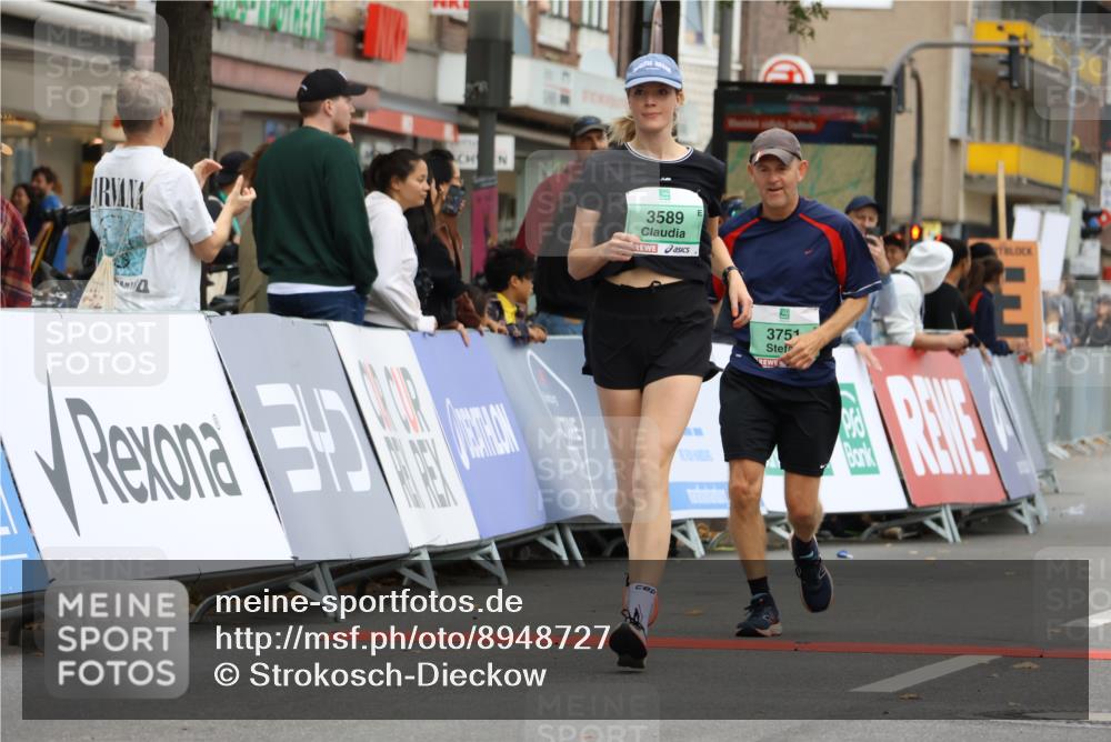 21.09.2025 - PSD Bank Halbmarathon Strokosch-Dieckow http://msf.ph/oto/8948727 21.09.2025 12:46:00 Ziel 1153, 3589, 3751 meine-sportfotos.de