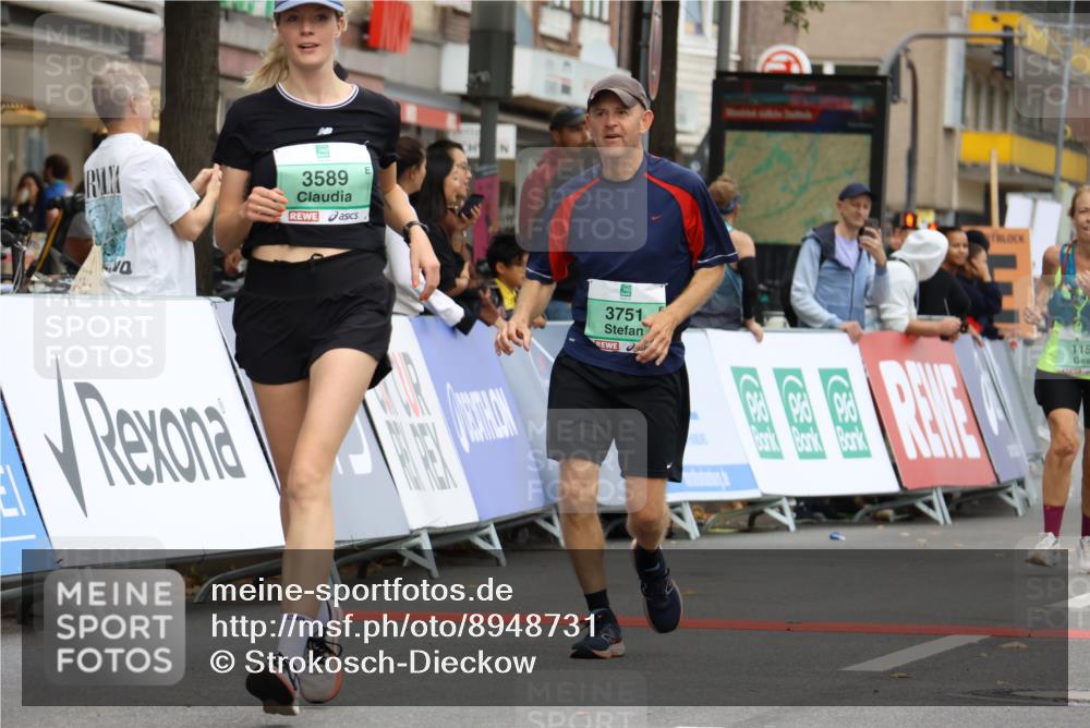 21.09.2025 - PSD Bank Halbmarathon Strokosch-Dieckow http://msf.ph/oto/8948731 21.09.2025 12:46:01 Ziel 1153, 3589, 3751 meine-sportfotos.de