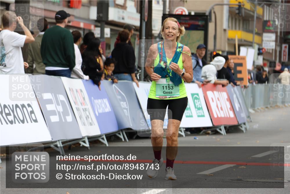 21.09.2025 - PSD Bank Halbmarathon Strokosch-Dieckow http://msf.ph/oto/8948743 21.09.2025 12:46:05 Ziel 1153, 3589, 3751 meine-sportfotos.de