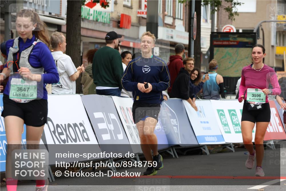21.09.2025 - PSD Bank Halbmarathon Strokosch-Dieckow http://msf.ph/oto/8948759 21.09.2025 12:46:48 Ziel 3596, 3647, 3872 meine-sportfotos.de