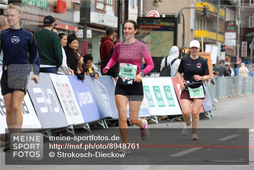 21.09.2025 - PSD Bank Halbmarathon Strokosch-Dieckow http://msf.ph/oto/8948761 21.09.2025 12:46:49 Ziel 3596, 3647, 3872 meine-sportfotos.de