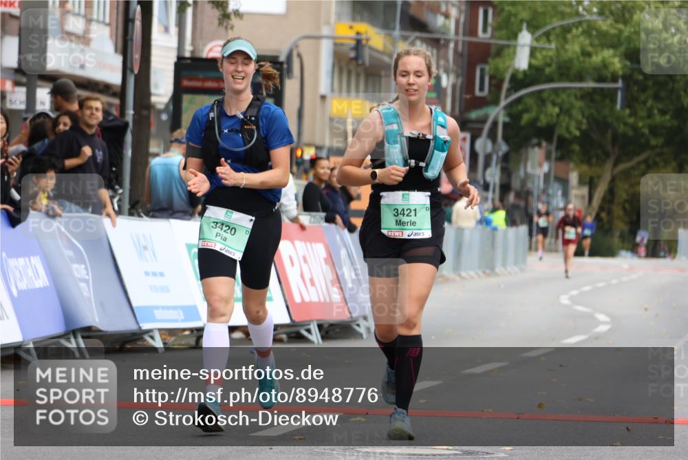 21.09.2025 - PSD Bank Halbmarathon Strokosch-Dieckow http://msf.ph/oto/8948776 21.09.2025 12:47:07 Ziel 3420, 3421 meine-sportfotos.de
