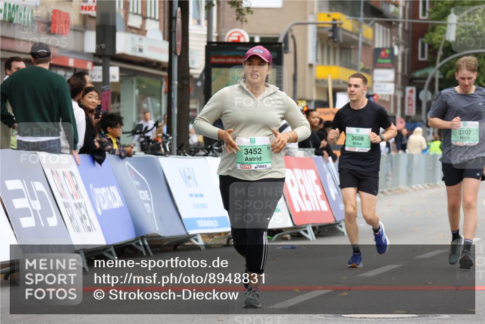 21.09.2025 - PSD Bank Halbmarathon Strokosch-Dieckow http://msf.ph/oto/8948831 21.09.2025 12:48:55 Ziel 3452, 3608, 3707 meine-sportfotos.de