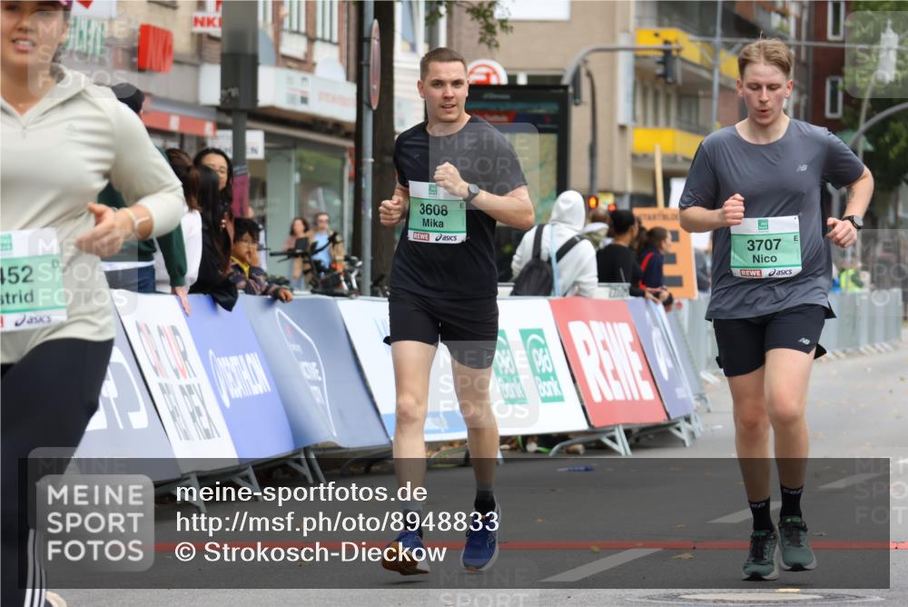21.09.2025 - PSD Bank Halbmarathon Strokosch-Dieckow http://msf.ph/oto/8948833 21.09.2025 12:48:58 Ziel 3452, 3608, 3707 meine-sportfotos.de