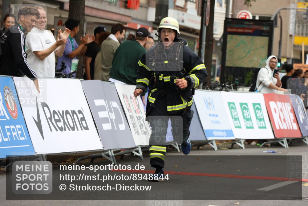 21.09.2025 - PSD Bank Halbmarathon Strokosch-Dieckow http://msf.ph/oto/8948844 21.09.2025 12:49:23 Ziel 2042 meine-sportfotos.de