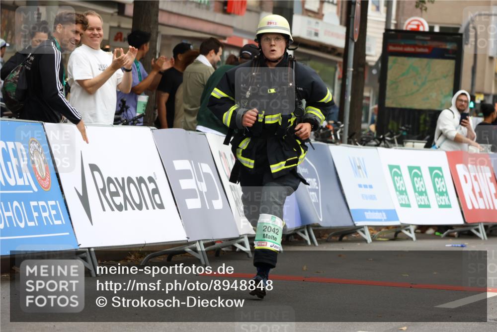 21.09.2025 - PSD Bank Halbmarathon Strokosch-Dieckow http://msf.ph/oto/8948848 21.09.2025 12:49:23 Ziel 2042 meine-sportfotos.de