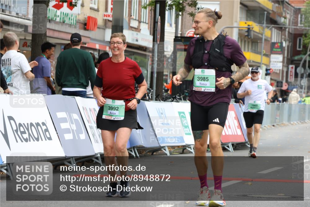 21.09.2025 - PSD Bank Halbmarathon Strokosch-Dieckow http://msf.ph/oto/8948872 21.09.2025 12:49:45 Ziel 1865, 3303, 3985, 3992, 4060 meine-sportfotos.de