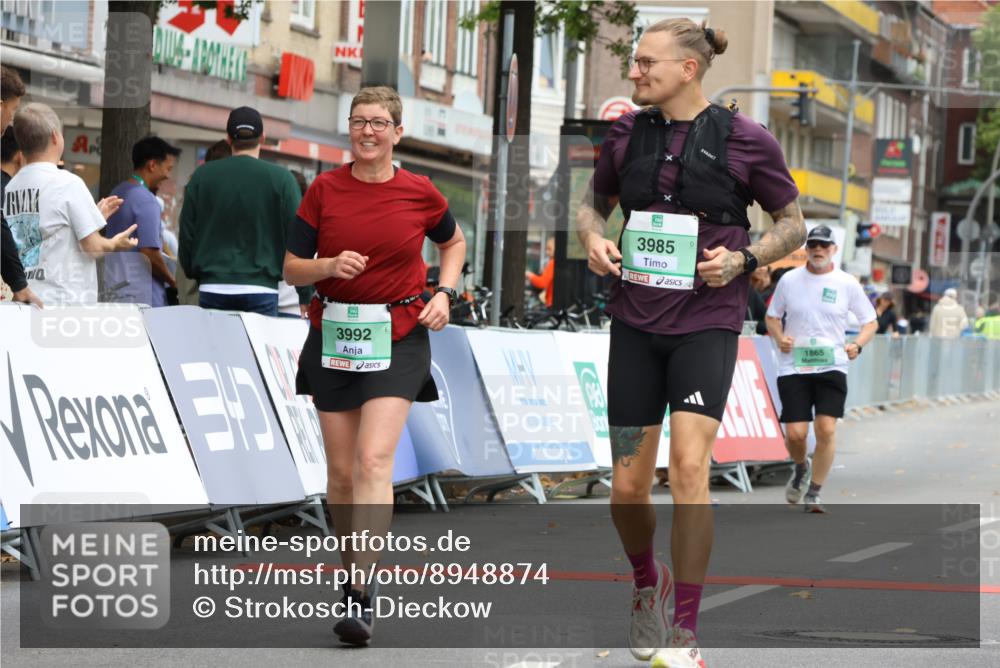 21.09.2025 - PSD Bank Halbmarathon Strokosch-Dieckow http://msf.ph/oto/8948874 21.09.2025 12:49:45 Ziel 1865, 3303, 3985, 3992, 4060 meine-sportfotos.de
