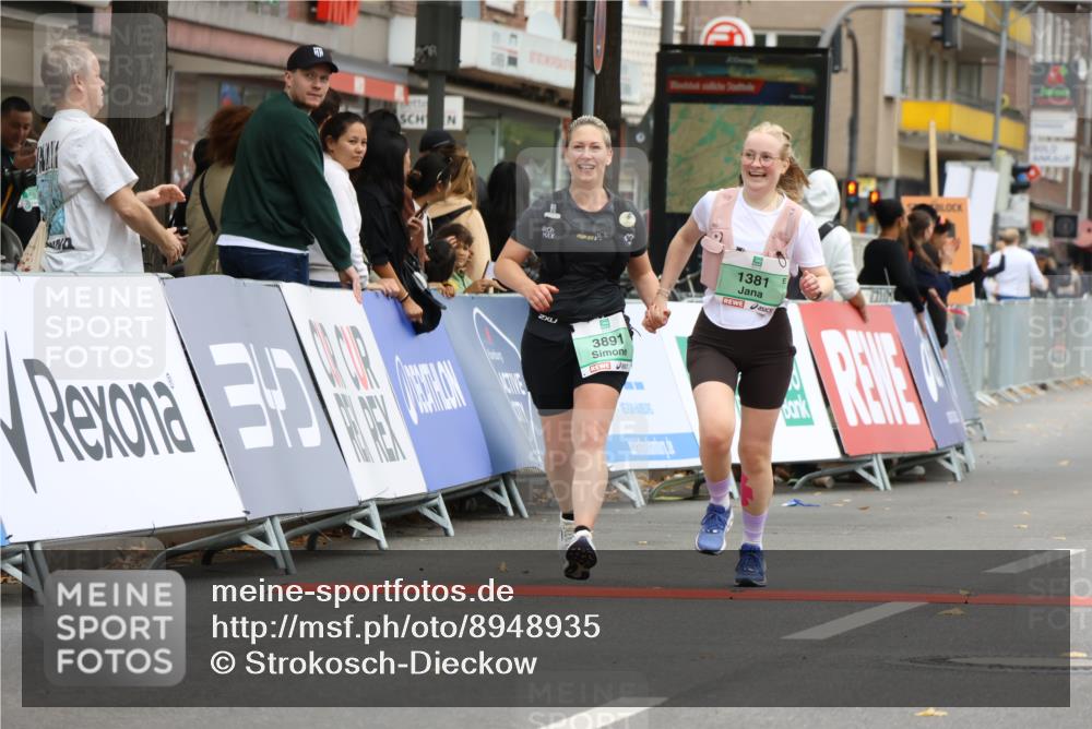 21.09.2025 - PSD Bank Halbmarathon Strokosch-Dieckow http://msf.ph/oto/8948935 21.09.2025 12:51:31 Ziel 1381, 3891 meine-sportfotos.de