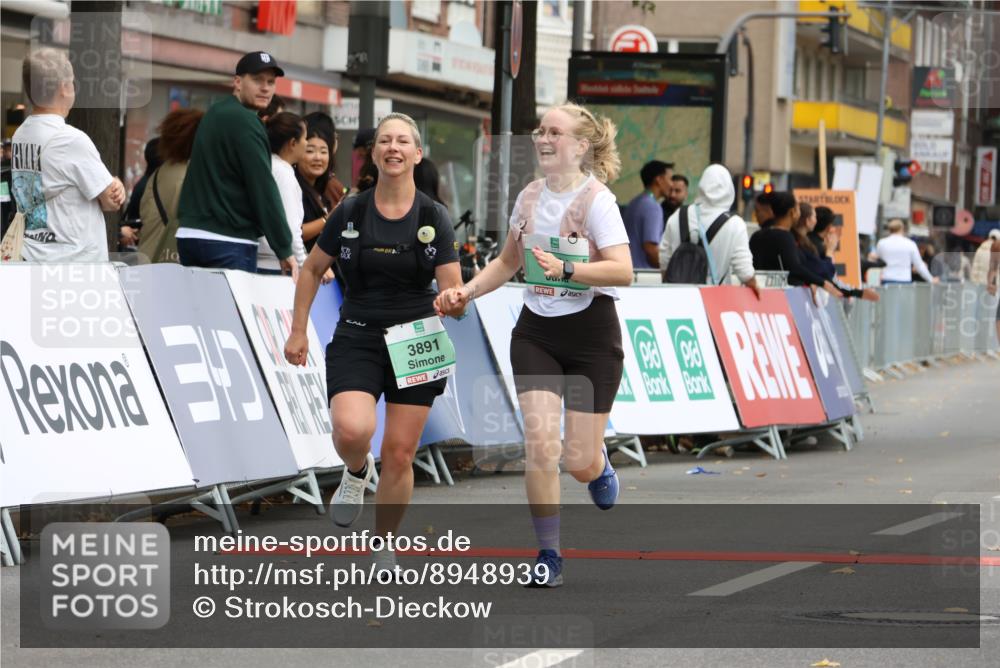 21.09.2025 - PSD Bank Halbmarathon Strokosch-Dieckow http://msf.ph/oto/8948939 21.09.2025 12:51:32 Ziel 1381, 3891 meine-sportfotos.de