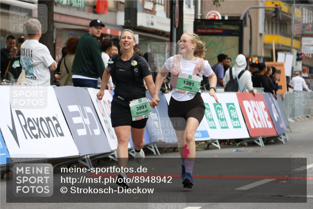 21.09.2025 - PSD Bank Halbmarathon Strokosch-Dieckow http://msf.ph/oto/8948942 21.09.2025 12:51:32 Ziel 1381, 3891 meine-sportfotos.de