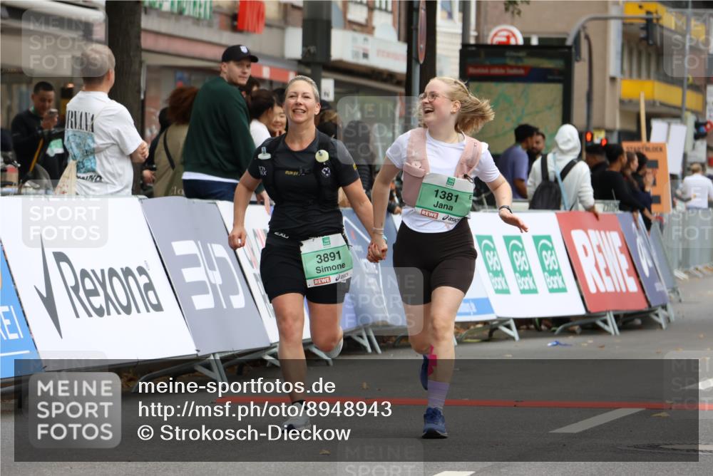 21.09.2025 - PSD Bank Halbmarathon Strokosch-Dieckow http://msf.ph/oto/8948943 21.09.2025 12:51:32 Ziel 1381, 3891 meine-sportfotos.de