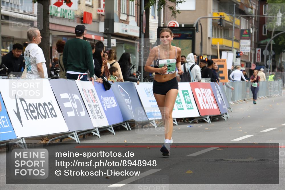 21.09.2025 - PSD Bank Halbmarathon Strokosch-Dieckow http://msf.ph/oto/8948948 21.09.2025 12:51:41 Ziel 1340, 1381, 3891 meine-sportfotos.de