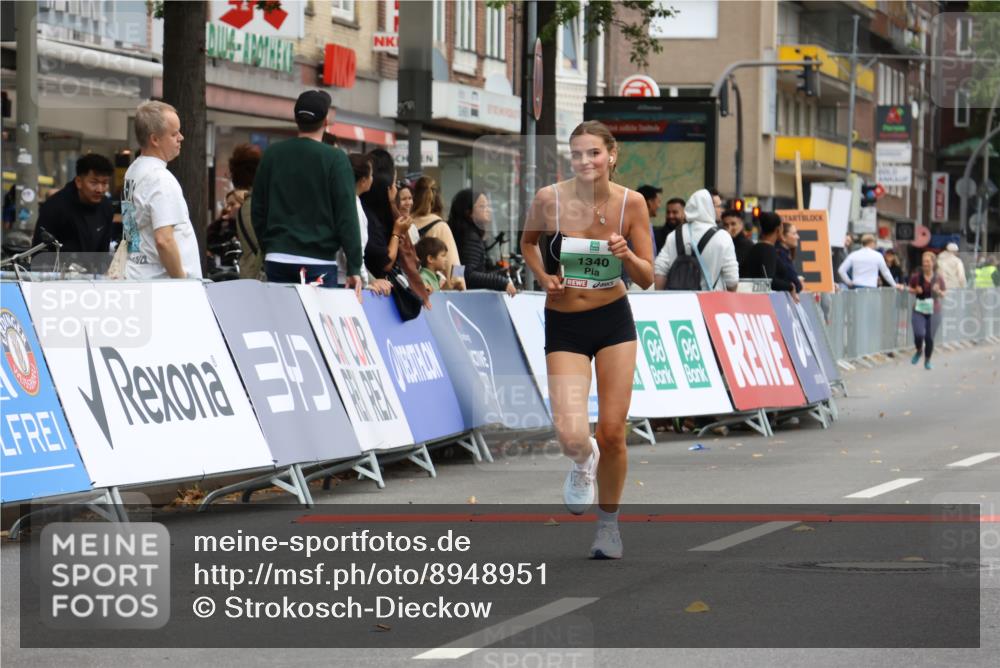 21.09.2025 - PSD Bank Halbmarathon Strokosch-Dieckow http://msf.ph/oto/8948951 21.09.2025 12:51:41 Ziel 1340, 1381, 3891 meine-sportfotos.de