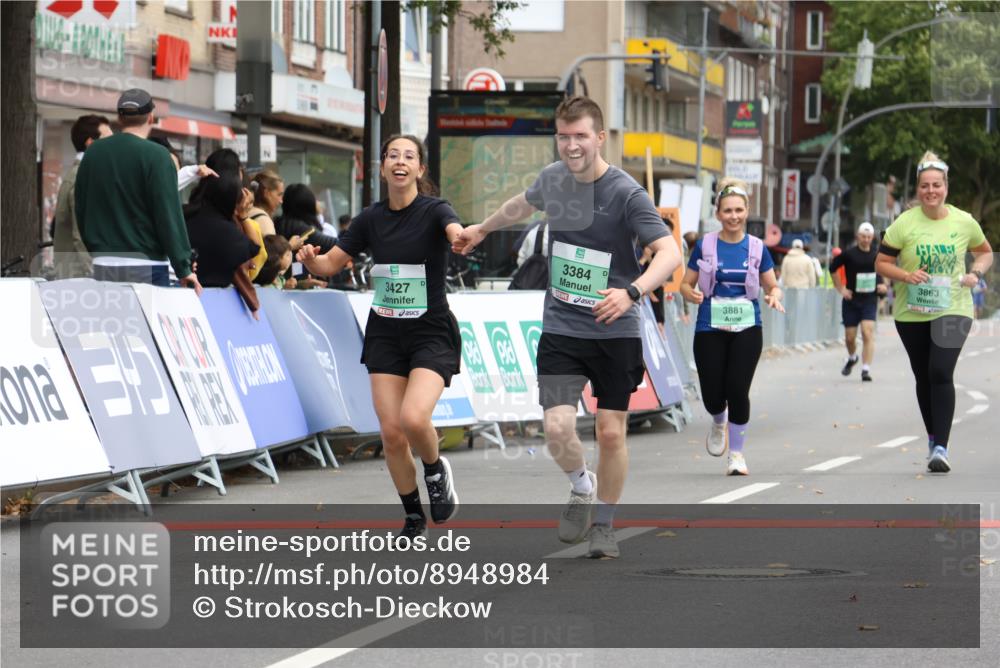 21.09.2025 - PSD Bank Halbmarathon Strokosch-Dieckow http://msf.ph/oto/8948984 21.09.2025 12:52:54 Ziel 3384, 3427, 3863, 3881 meine-sportfotos.de