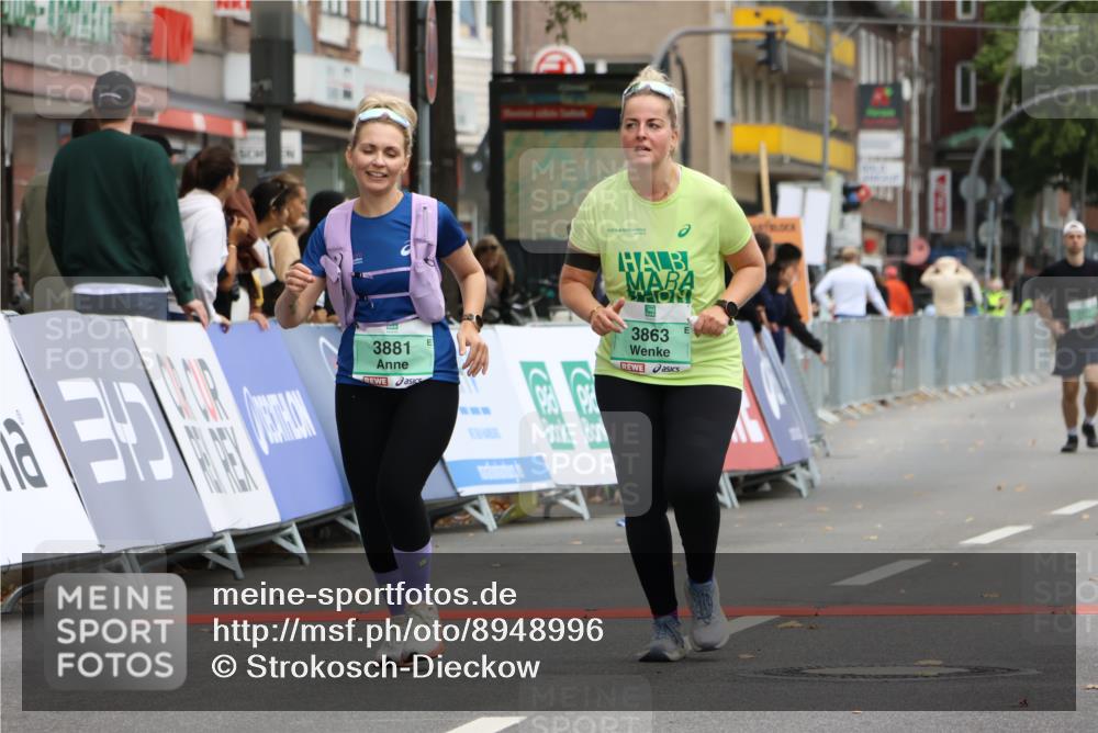 21.09.2025 - PSD Bank Halbmarathon Strokosch-Dieckow http://msf.ph/oto/8948996 21.09.2025 12:52:58 Ziel 3384, 3427, 3863, 3881 meine-sportfotos.de