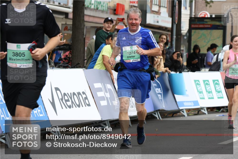 21.09.2025 - PSD Bank Halbmarathon Strokosch-Dieckow http://msf.ph/oto/8949042 21.09.2025 12:54:25 Ziel 1274, 3341, 3764, 3804, 3805 meine-sportfotos.de