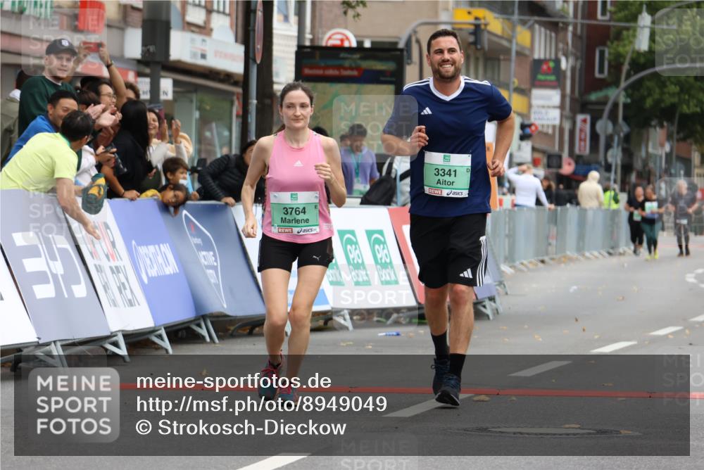 21.09.2025 - PSD Bank Halbmarathon Strokosch-Dieckow http://msf.ph/oto/8949049 21.09.2025 12:54:27 Ziel 1274, 3341, 3764, 3804, 3805 meine-sportfotos.de