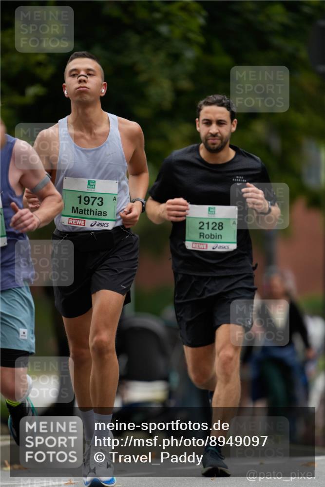 21.09.2025 - PSD Bank Halbmarathon Patografie http://msf.ph/oto/8949097 21.09.2025 10:01:02 Laufen 1973, 2128 meine-sportfotos.de