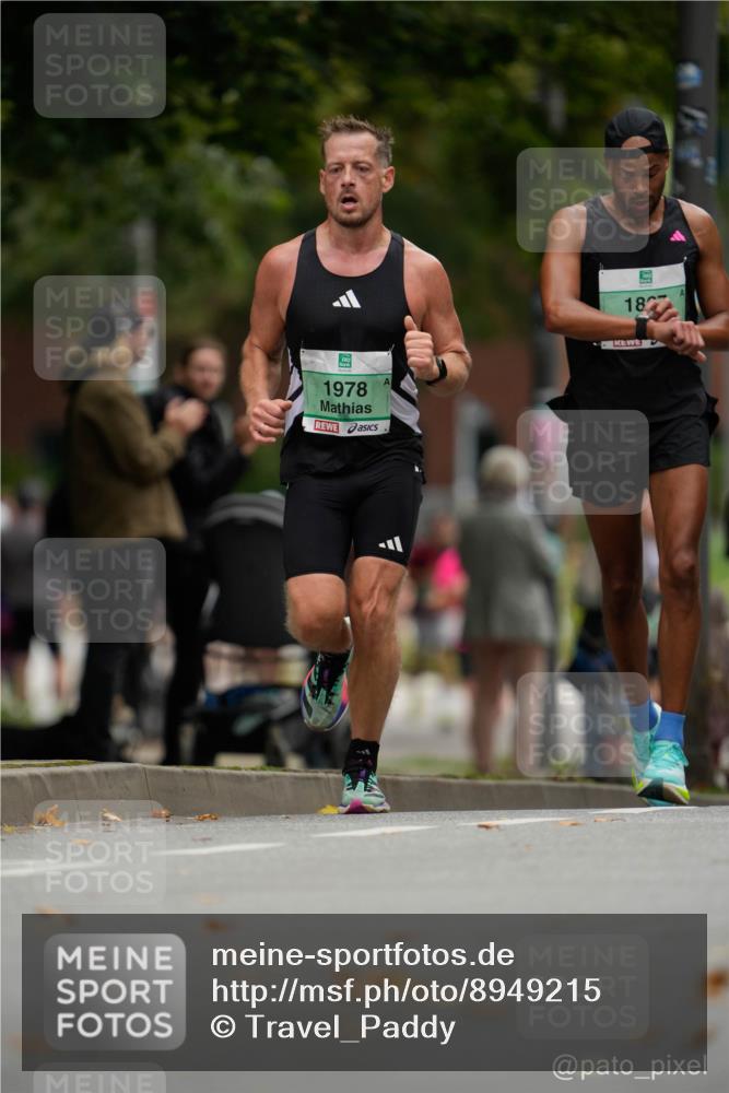 21.09.2025 - PSD Bank Halbmarathon Patografie http://msf.ph/oto/8949215 21.09.2025 09:55:48 Laufen 1978, 187 meine-sportfotos.de