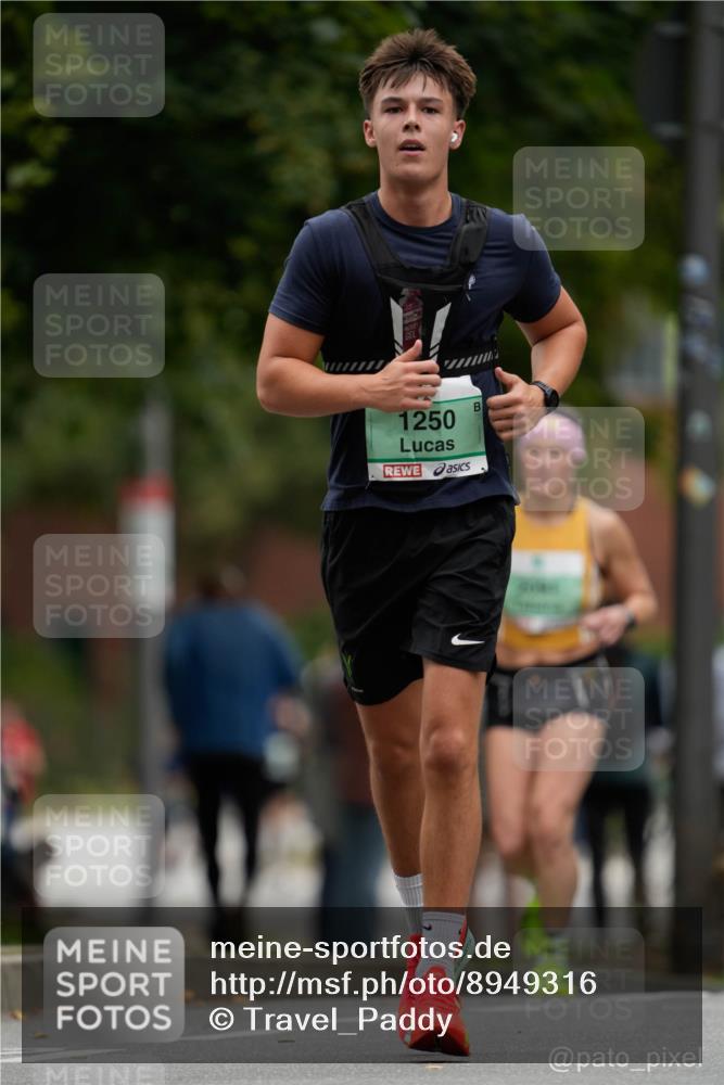 21.09.2025 - PSD Bank Halbmarathon Patografie http://msf.ph/oto/8949316 21.09.2025 10:13:13 Laufen 1250 meine-sportfotos.de