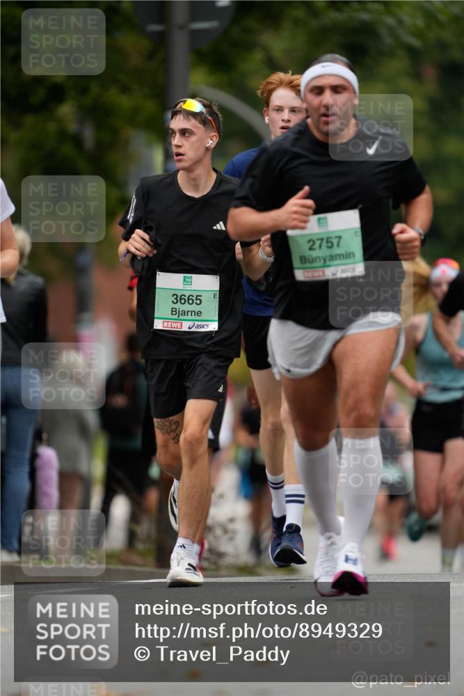 21.09.2025 - PSD Bank Halbmarathon Patografie http://msf.ph/oto/8949329 21.09.2025 10:14:39 Laufen 3665, 2757 meine-sportfotos.de