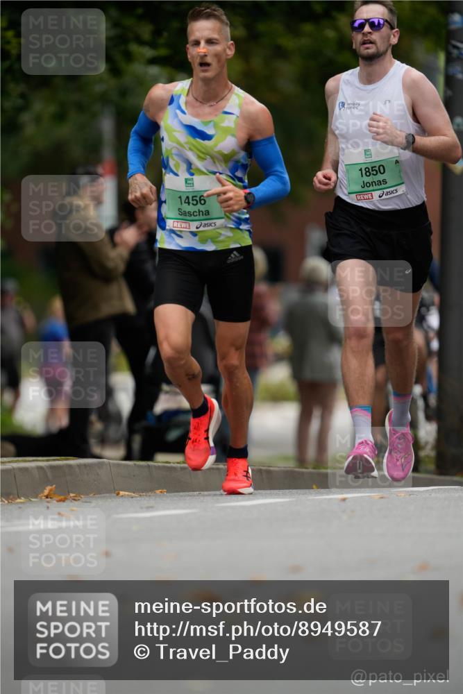 21.09.2025 - PSD Bank Halbmarathon Patografie http://msf.ph/oto/8949587 21.09.2025 09:55:05 Laufen 1456, 1850 meine-sportfotos.de