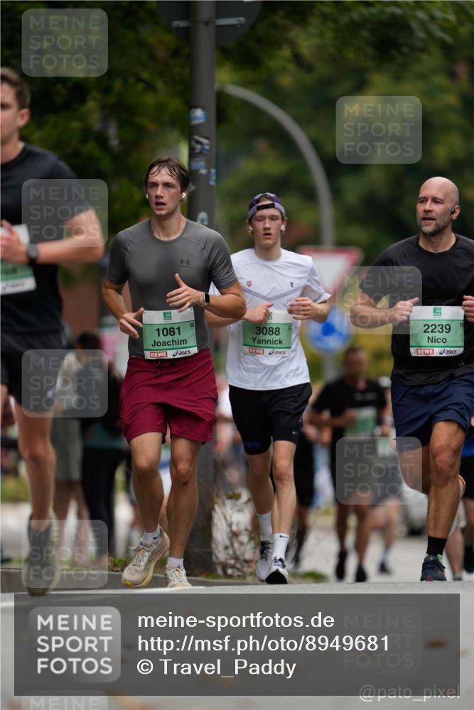 21.09.2025 - PSD Bank Halbmarathon Patografie http://msf.ph/oto/8949681 21.09.2025 10:11:58 Laufen 1081, 3088, 2239 meine-sportfotos.de