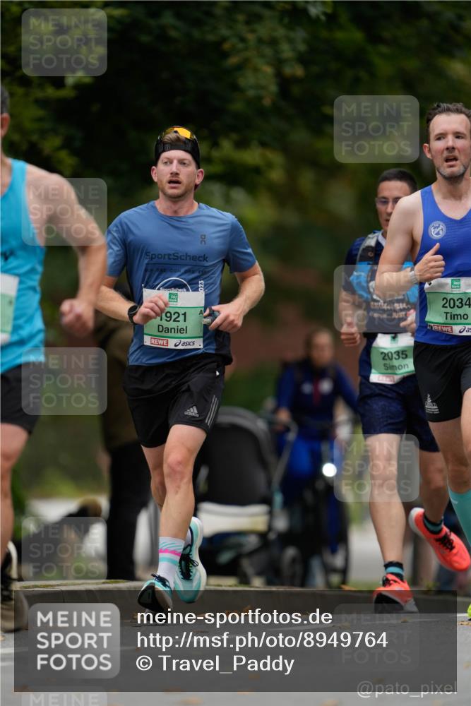 21.09.2025 - PSD Bank Halbmarathon Patografie http://msf.ph/oto/8949764 21.09.2025 10:00:47 Laufen 1921, 2035, 2034 meine-sportfotos.de