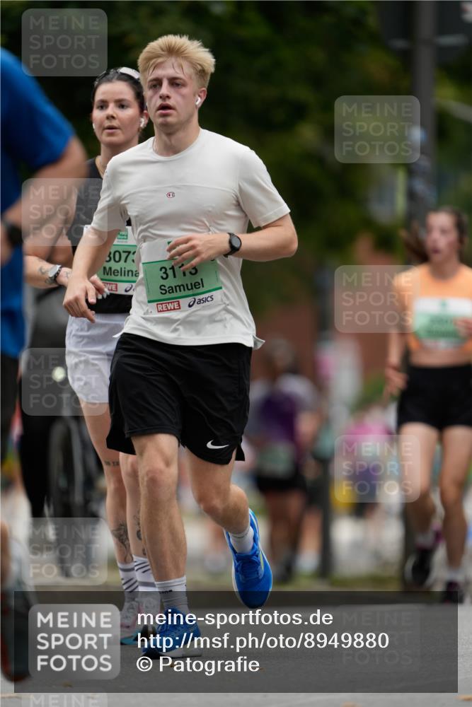 21.09.2025 - PSD Bank Halbmarathon Patografie http://msf.ph/oto/8949880 21.09.2025 10:24:21 Laufen 3073, 3113 meine-sportfotos.de
