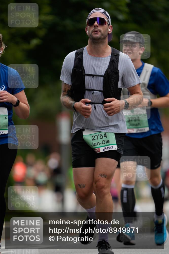21.09.2025 - PSD Bank Halbmarathon Patografie http://msf.ph/oto/8949971 21.09.2025 10:27:41 Laufen 2754, 3794 meine-sportfotos.de