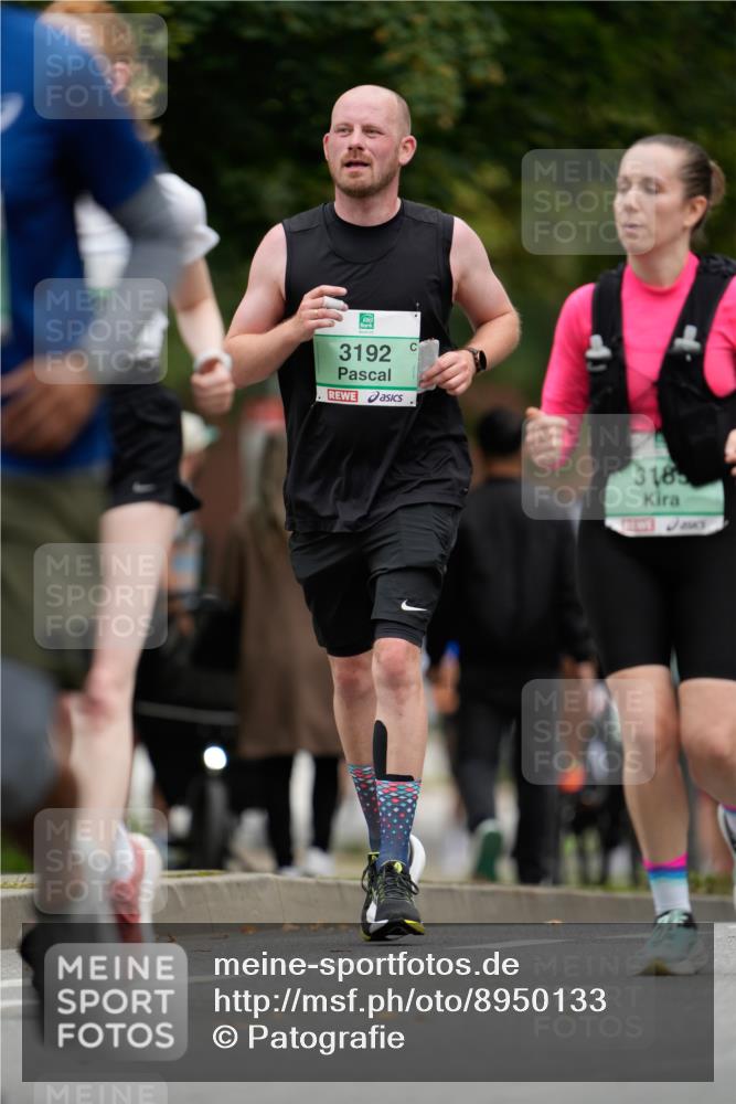 21.09.2025 - PSD Bank Halbmarathon Patografie http://msf.ph/oto/8950133 21.09.2025 10:34:29 Laufen 3192, 3185 meine-sportfotos.de