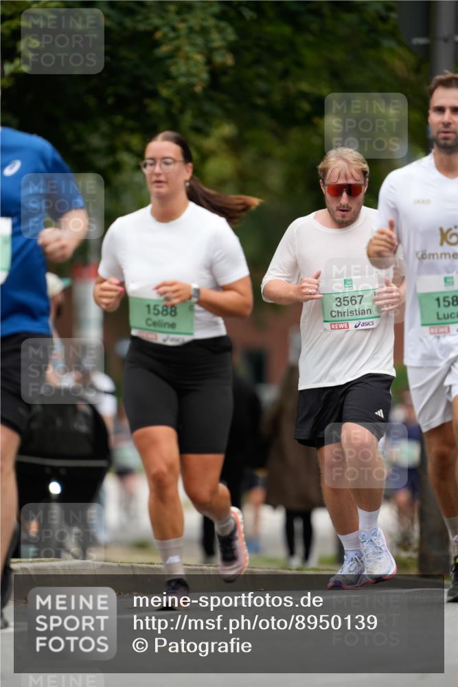 21.09.2025 - PSD Bank Halbmarathon Patografie http://msf.ph/oto/8950139 21.09.2025 10:34:44 Laufen 1588, 3567, 16, 158 meine-sportfotos.de