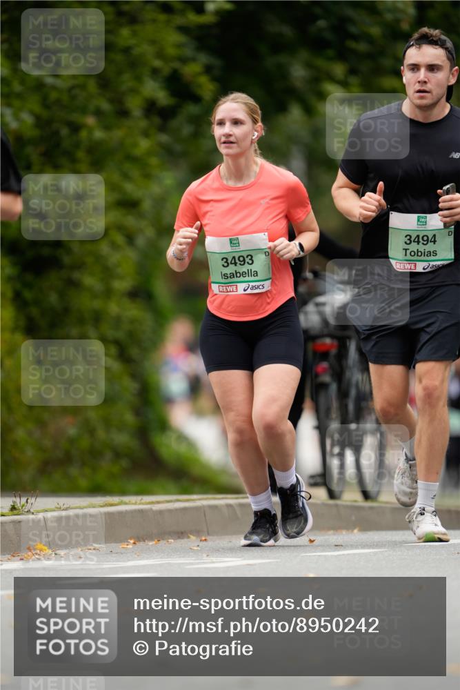 21.09.2025 - PSD Bank Halbmarathon Patografie http://msf.ph/oto/8950242 21.09.2025 10:39:10 Laufen 3493, 3494 meine-sportfotos.de